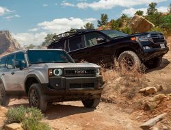 2021 Toyota Land Cruiser Vs. 2024 Toyota Land Cruiser: Perbandingan Model Lama dan Baru yang Menarik perhatian!