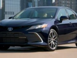 Rahasia Terungkap: Toyota Camry SE 2024 | paNOW