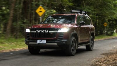 Kenaikan Harga Toyota LandCruiser 300 Series 2024: Apa yang Membuat Harga Naik? – Berita Mobil