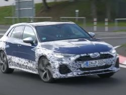 2024 Audi S3 Sportback Tersembunyi Selama Uji Coba di Nürburgring