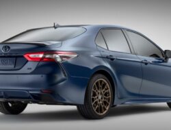 Alasan Mengapa Toyota Camry 2024 Adalah Sedan Terbaik – Anda Akan Terkejut!