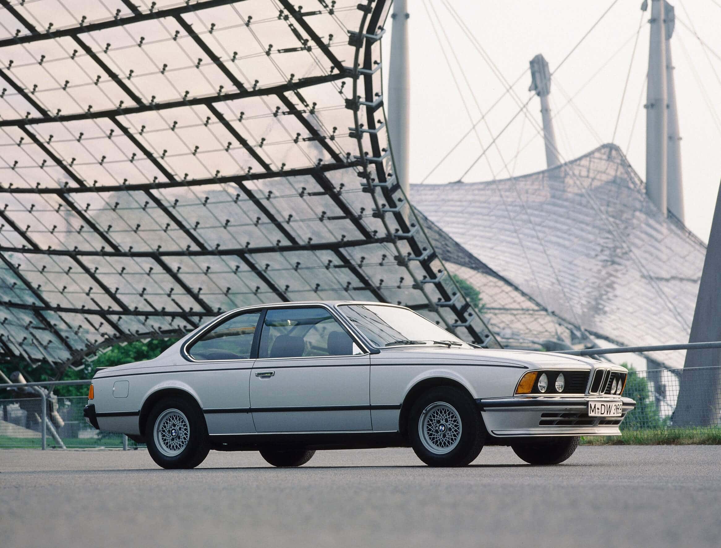 BMW 6 Series E24 With V10 Engine Has The Wow Factor