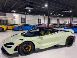 Dijual! 2021 McLaren 765LT: Warna “MSO Light Pistachio” Unik