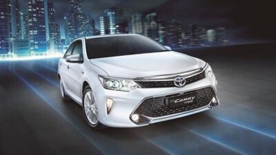 Ini Alasan Mengapa Anda Harus Pertimbangkan Membeli Mobil Bekas Toyota Camry 2016!