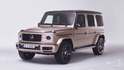 This Mercedes-Benz G-Class Is How Rich Folks Do Valentine's Day