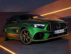 Mengagumkan! Edisi Terbatas Magno Green AMG A45 S