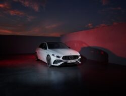 Mengapa Mercedes-Benz A200 d sedan menjadi pilihan yang menarik? Temukan keseimbangan antara kesenangan dan hematnya disini!