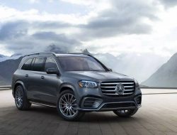 Mercedes-Benz: SUV Terbaru Kena Recall di AS, Ada Apa?