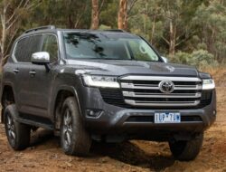 Naiknya Harga Toyota LandCruiser 300 Series dan Camry 2024 mencapai $3775 – Berita Terbaru