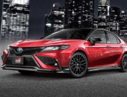 Rahasia Toyota Camry 2025 Terungkap! Lihat Kehebatan Elegan dan Teknologi Canggih dengan Beragam Varian Warna yang Memukau!