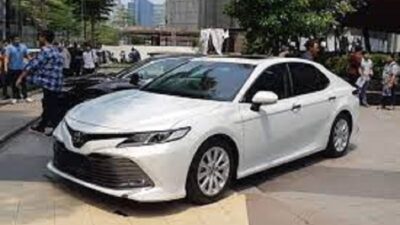 Perbandingan Toyota All New Camry 2024 dan Honda Accord 2024