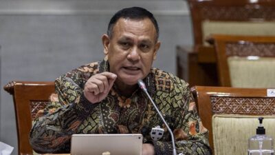 Intip Isi Garasi Ketua KPK Firli Bahuri, Ada Toyota Camry hingga Land Cruiser