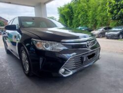 Terpesona dengan Mobil Bekas Toyota Camry 2016? Ternyata Ini Harganya Untuk Ban Baru!