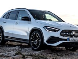 Wah, Model Mercedes A-Class dan GLA 2022 Punya Lampu Depan Model Out-Of-Spec