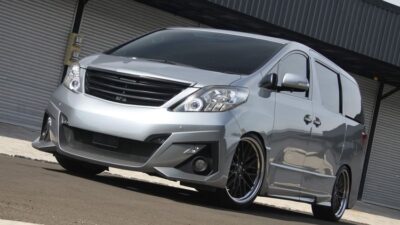 Ini Dia Hasil Modifikasi Lama Toyota Alphard menjadi Super Keren dengan Fitur Premium Sound! Penasaran?