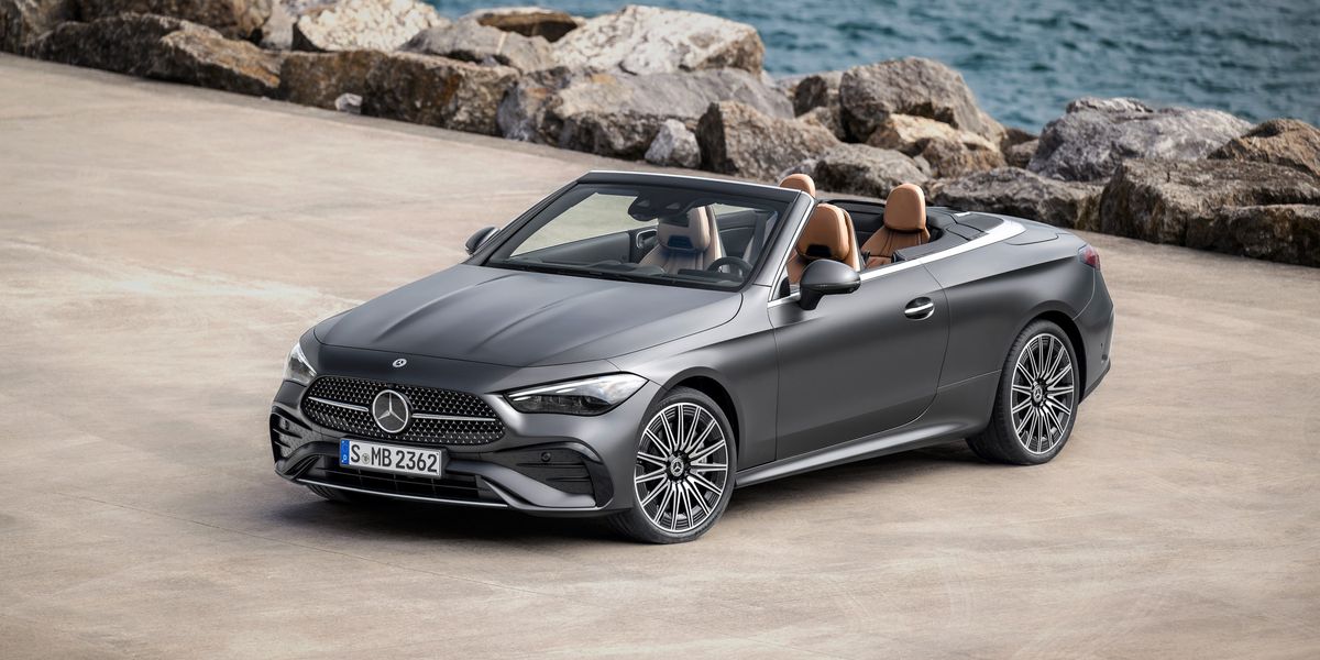 2024 Mercedes-Benz CLE Cabriolet Mixes Chic Looks, Droptop Fun