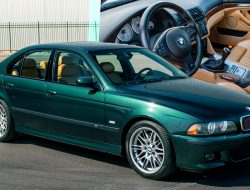 Apakah E39 BMW M5 Bekas Menggoda, Tapi Lebih Berharga Dibanding M3 Baru?