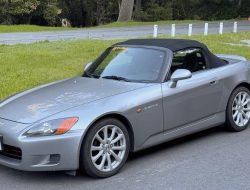 Apakah Honda S2000 2001 Ini Bargain yang Sudah Siap Pakai?