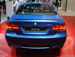 BMW M3 Edisi E92 Langka Warna Monte Carlo Blue Mengundang Untuk Dikemudikan