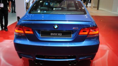 BMW M3 Edisi E92 Langka Warna Monte Carlo Blue Mengundang Untuk Dikemudikan