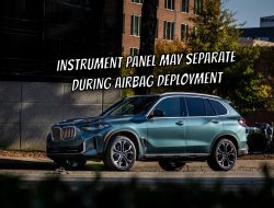 BMW Memanggil Kembali X5 dan X7 SUVs dengan Panel Instrumen Bermasalah