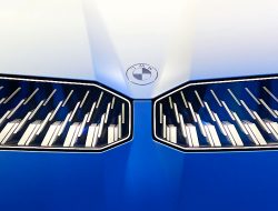 BMW Sembunyikan Model Rahasia, Mungkin SUV Neue Klasse