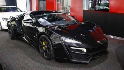 Beli Mobil Lykan Hypersport dan Rasakan Sensasi Melompat dari Gedung!