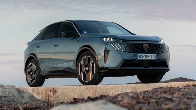 EVOLUSI TANPA BATAS: Keajaiban Peugeot E-3008 – Auto&Design