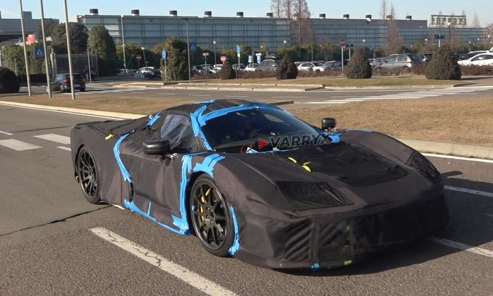 LaFerrari successor (F250) in pre-production form spied for the first time!