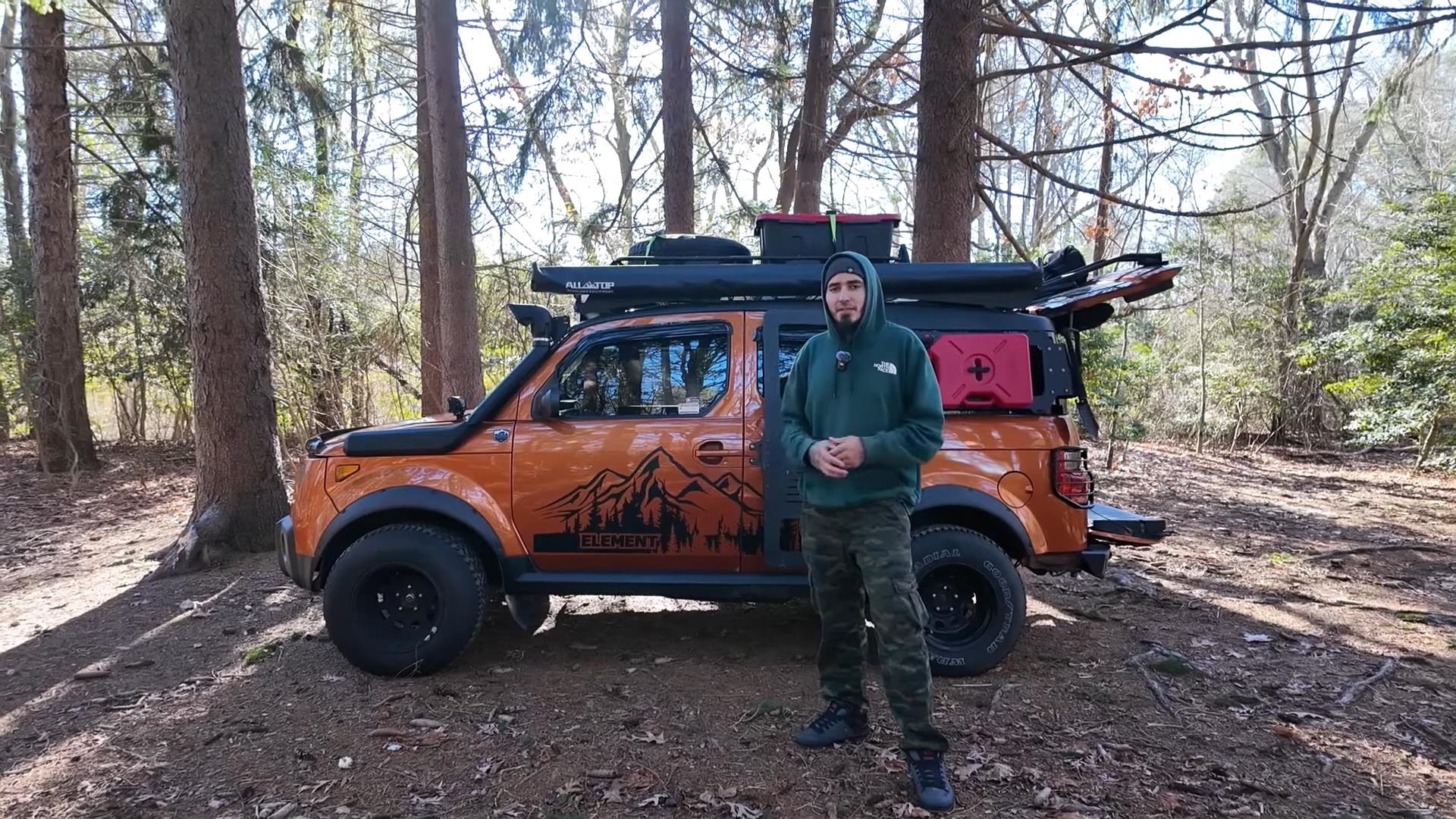 Honda Element Overlander Is a Heavily Modded Camper Designed To Accommodate Four People