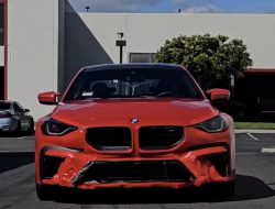 Mantan Desainer Mercedes Tak Senang dengan Tampilan BMW M2-nya, Menggunakan Duct Tape untuk Memperbaiki