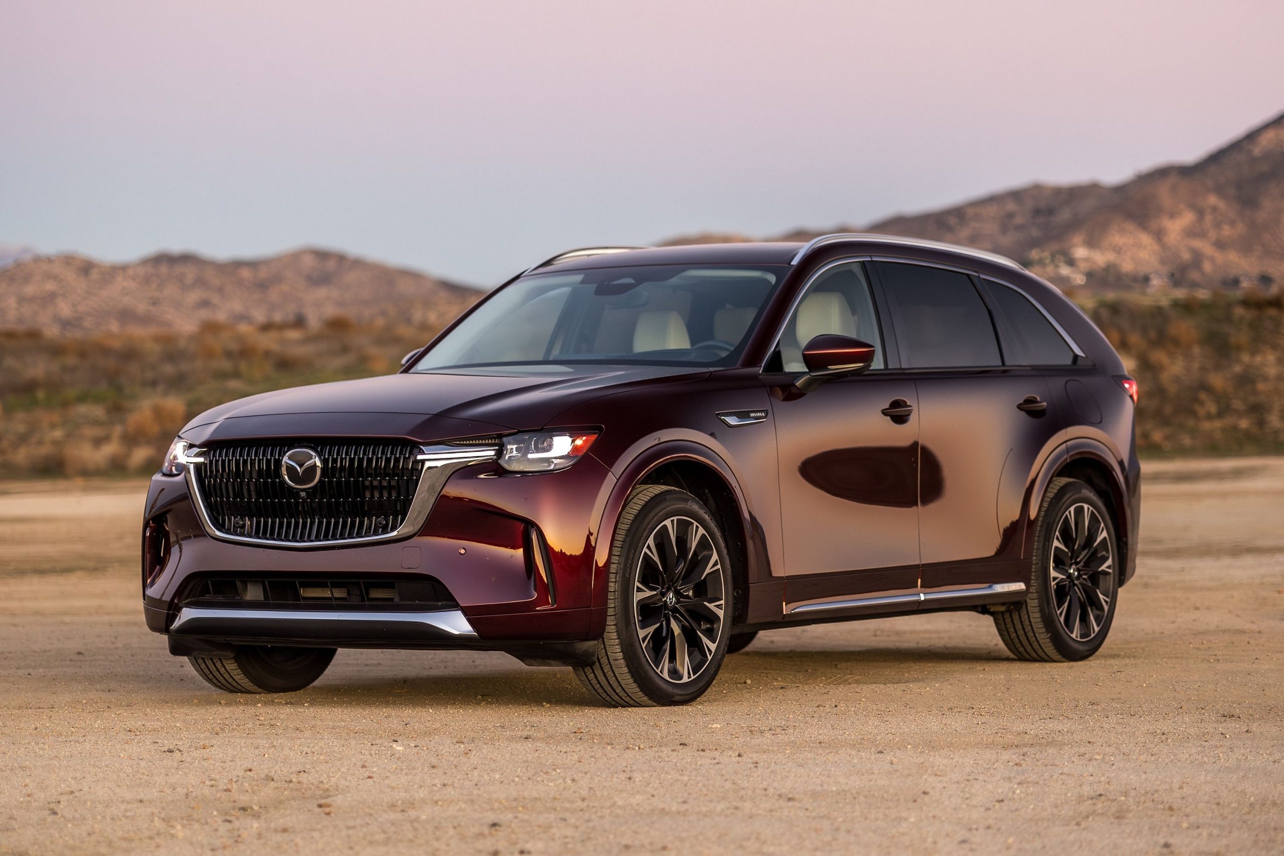 2024 Mazda CX-90 Zigs While Everyone Else Zags