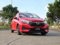 Melebihi Batas: Penasaran dengan Honda Brio V CVT?