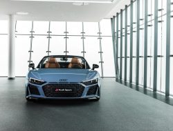 Misteri Spesifikasi dan Foto Audi R8 V10 Spyder 2018