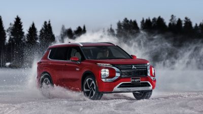 Mitsubishi tests the new Outlander plug-in hybrid in the icy lakes of Finland.