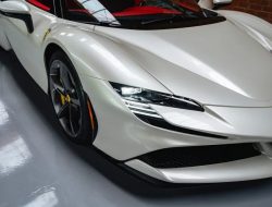 Panduan Terlengkap Memiliki Ferrari SF90 Stradale: Rahasia Sukses!