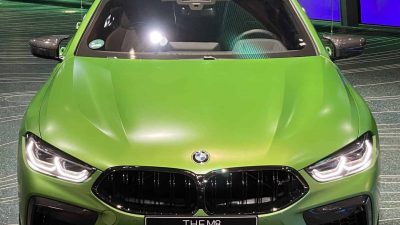 Pesona BMW M8 Berwarna Es di Tampa Bay Membuat Terpesona di BMW Welt