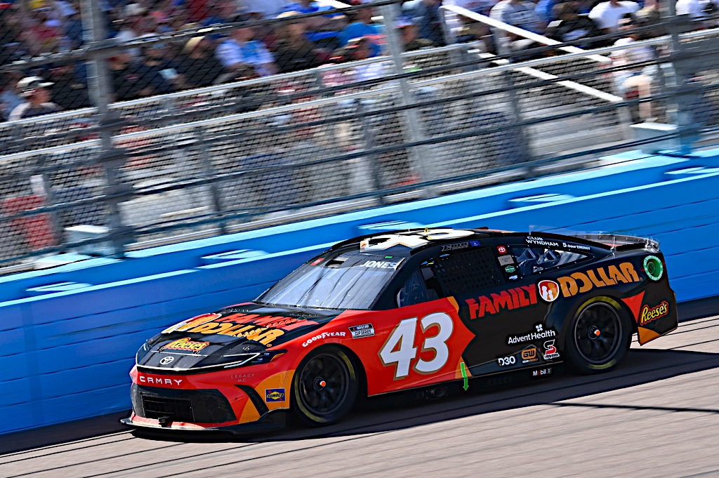 LEGACY MOTOR CLUB Race Recap: Phoenix Raceway - Speedway Digest