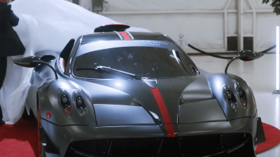 Saksikan John Travolta di Trailer Terbaru dengan Pagani Huayra Vulcan – Jangan Lewatkan!