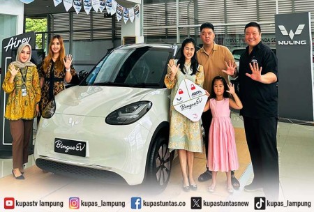 Kupas Tuntas - Buruan, Beli Wuling Air-EV dan Binguo-EV, Gak Pusing Mikirin Biaya Perawatan Hingga 15,5 Tahun