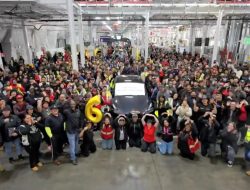 Terungkap! Tesla Berhasil Produksi kendaraan listrik yang ke 6 juta. Apa Rahasia Suksesnya?