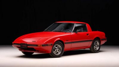 1600 Veloce Is Selling an 860-Mile 1985 Mazda RX-7 On Bring a Trailer