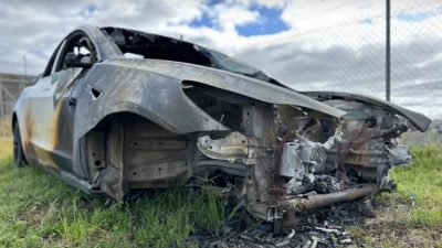 Ini Rahasia di Balik Mobil Tesla yang Hancur: Donasi untuk Investigasi Keselamatan Kebakaran di Australia