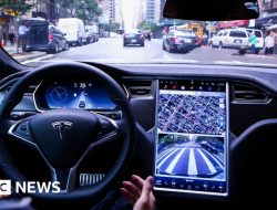 Misteri Terungkap: Apa Bukti Tesla, Pabrikan Mobil Listrik Elon Musk, akan Menyelesaikan Kecelakaan Fatal dengan Fitur Autopilot?