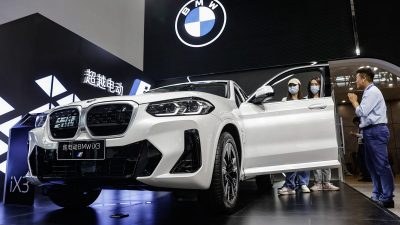 Penjualan mobil listrik BMW melonjak di kuartal terakhir sementara pesaingnya kesulitan, apa rahasianya?