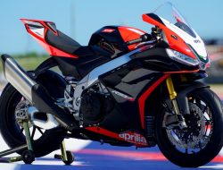 Rahasia di Balik Kehebatan Aprilia RSV4 Factory dan Tuono V4 Factory SE-09 SBK