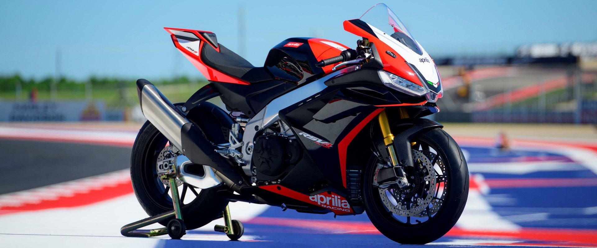 aprilia news v4 se 1920x800 1.jpg