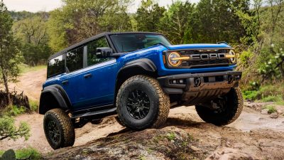 Terjadi Gerhana Matahari: Ford Menghadirkan Paket Penampilan ‘Black Appearance’ untuk Bronco Raptor – Top Gear