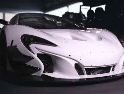 McLaren P1 GTR: Drift Menantik dan Melegenda