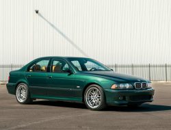 Misteri BMW M5 Oxford Green Metallic Langka Terjual di Lelang